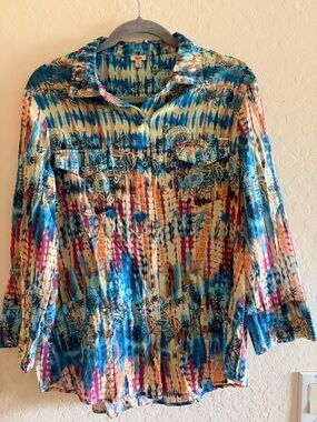 Reba, large, colorful snap button blouse